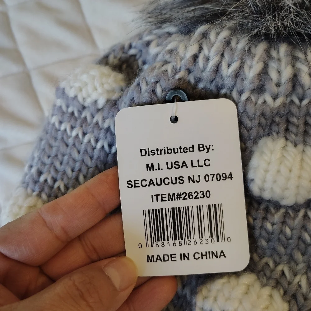 insulated Thermo wear beanie cozy pom